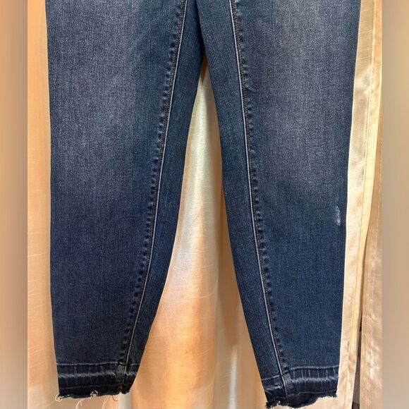 Spanx Distressed Ankle Skinny Jeans EUC Size M - Picture 4 of 8